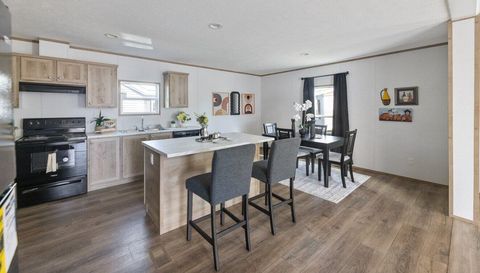 101 Blades Village Dr