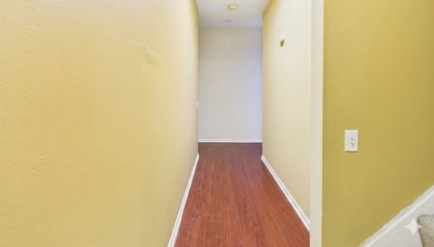 1412 W Diversey Parkway