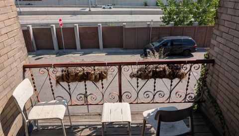 1902 4th Avenue S