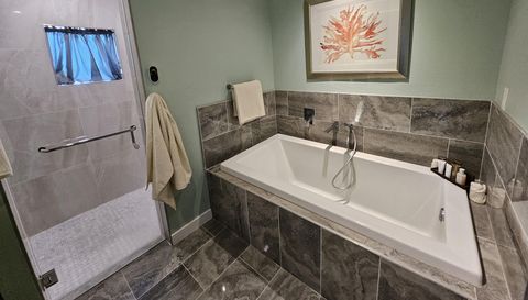 4014 Jacaranda Pkwy W