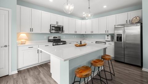 1125 Hawk Hollow Drive