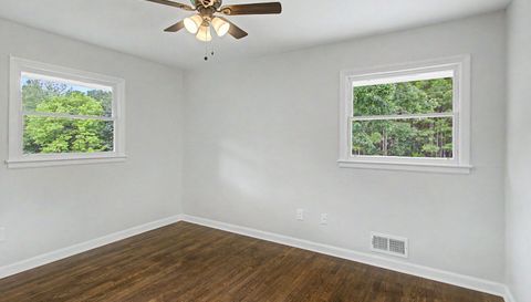 21 Nebo Dr