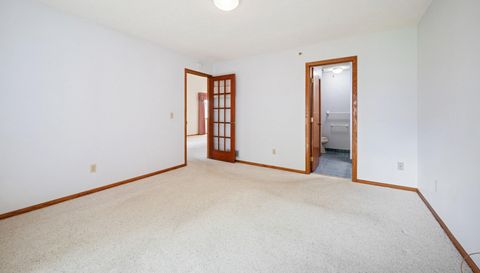 2639 Lake Court Circle