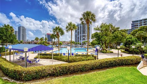 600 Three Islands Blvd