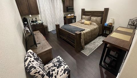 9033 Quarry Hill Ct