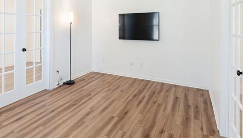 5472 Running Creek Ln
