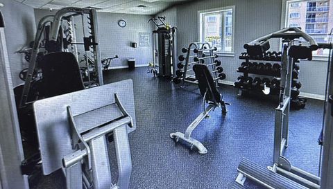 3930 S Roosevelt Blvd