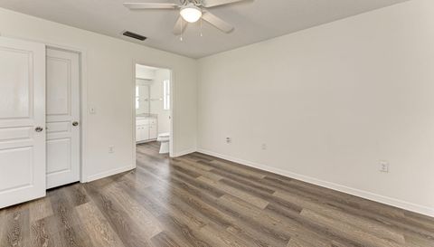 2046 Old Trevor Way