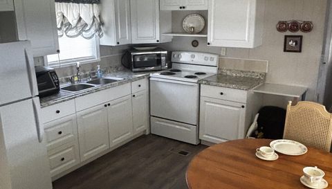 29250 Us Highway 19 N UNIT 200