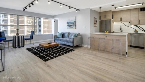 6157 N Sheridan Road