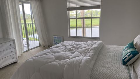 4171 Sawgrass Point Dr