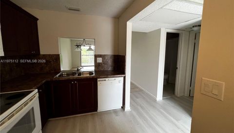 9000 Nw 28th Dr