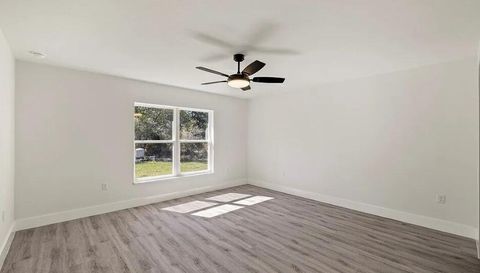 130 Hallmark Ave
