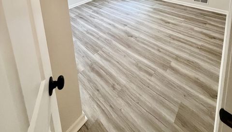 3904 Trade Wind Ct