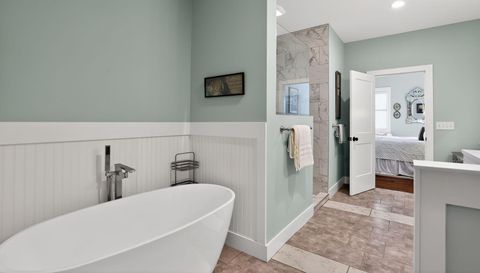 3757 Laurel Park Hwy Hendersonville