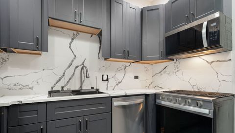 3824 W Arthington Street