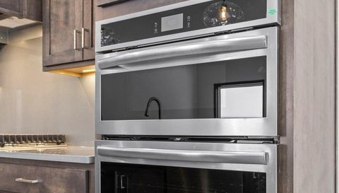 7440 Glengarry Place