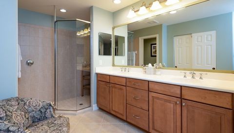 2000 Tarpon Bay Dr N,Naples