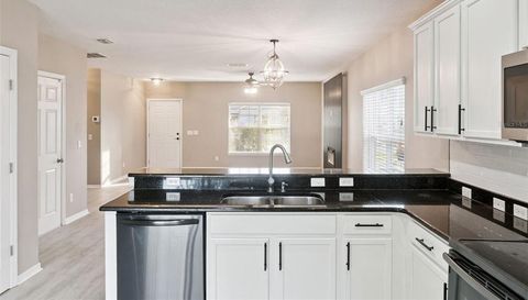 1030 BENDING OAK TRAIL