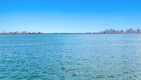 1930 Bay Dr Second Level Un