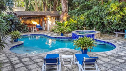 2496 - 2490 Abaco Avenue