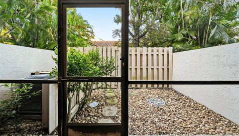 10808 CYPRESS GLEN