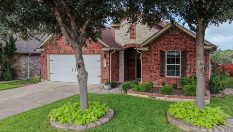 6906 Cedar Breeze