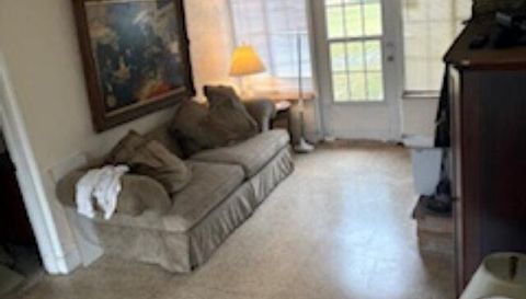 1505 E Crooked Lake Dr