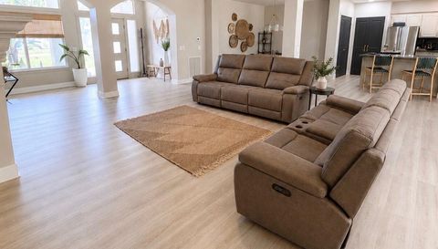113 Shadow Bay Dr