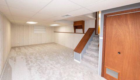 8125 Spring Valley Road