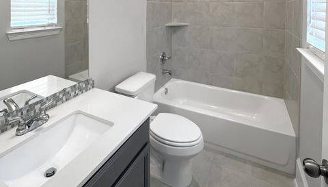 16807 Hemlock Grove Dr