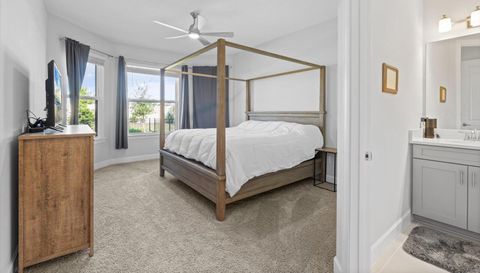 4512 CRESTPOINT Wy