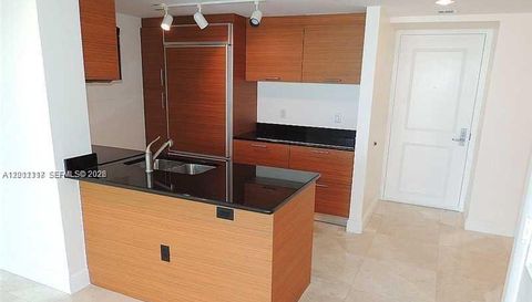 50 Biscayne Blvd