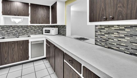 19174 Bobolink Dr