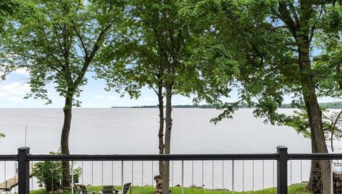 1725 White Cloud Drive N