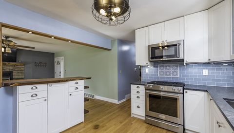 18225 W Lindenwood Drive