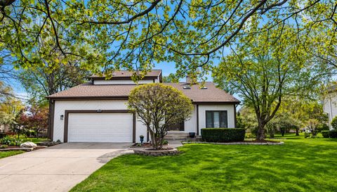 1368 Hunter Circle