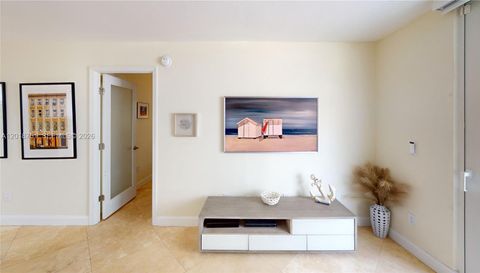 345 Ocean Dr