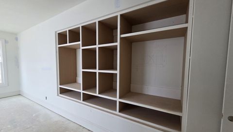 7048 Nichols Cove Dr