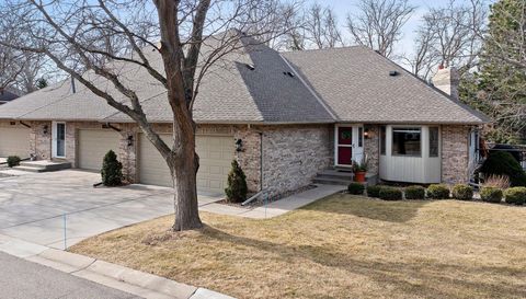 2195 Ferris Lane