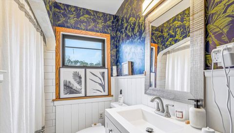 2533 Snelling Curve