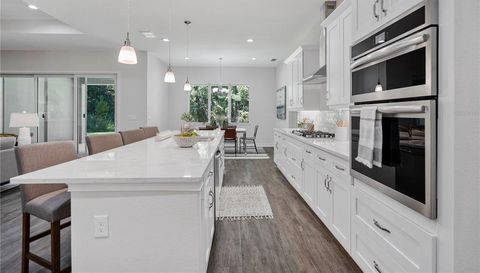 4538 MAJESTIC HILLS LOOP