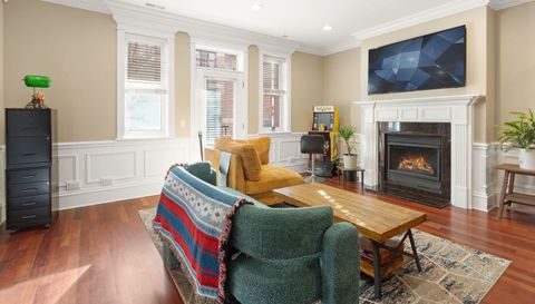 2222 W BELMONT Avenue