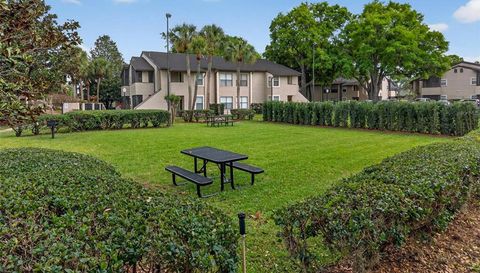 2929 ANTIQUE OAKS CIRCLE