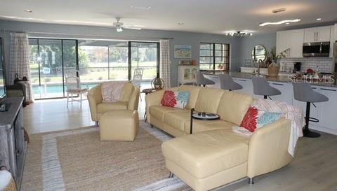 1324 Pinebrook