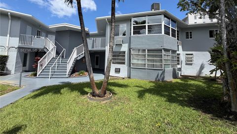 1701 Miami Gardens Dr