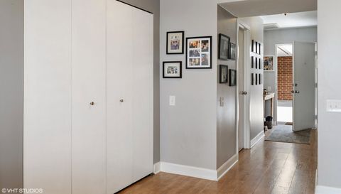 1600 N HALSTED Street