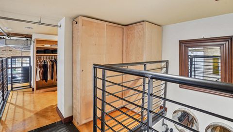 801 Washington Avenue N