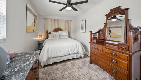 2100 S DAYTONA AVENUE