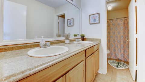 3818 E Traditions Ct